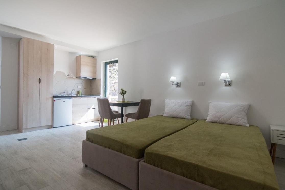 Apartmani Terase Konjska Reka Ngoại thất bức ảnh