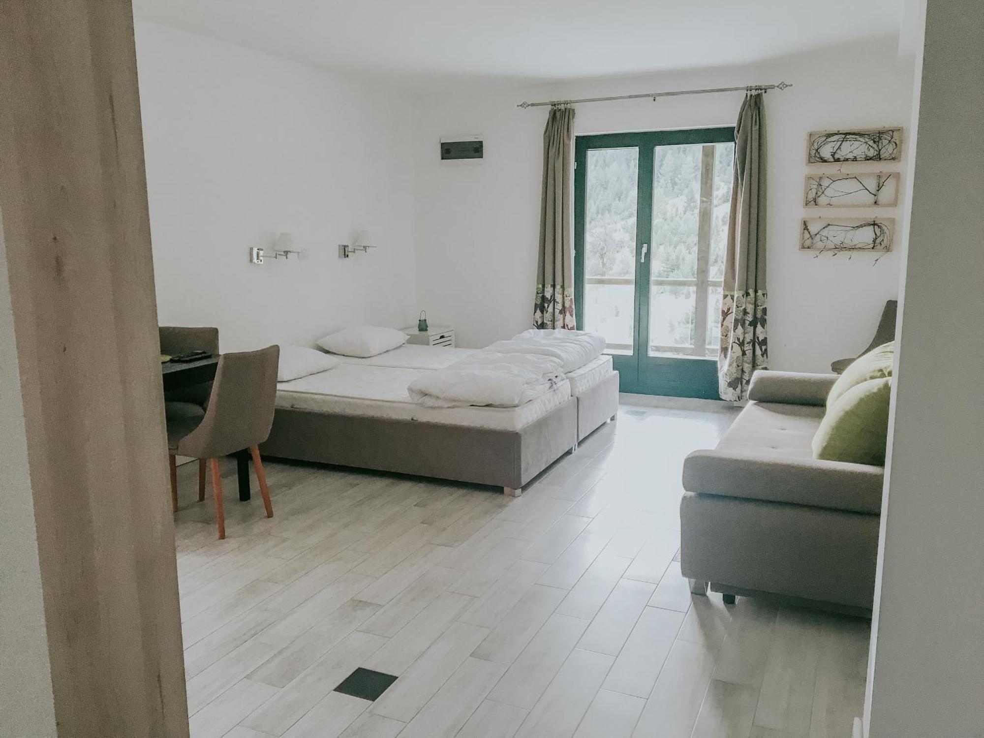 Apartmani Terase Konjska Reka Ngoại thất bức ảnh