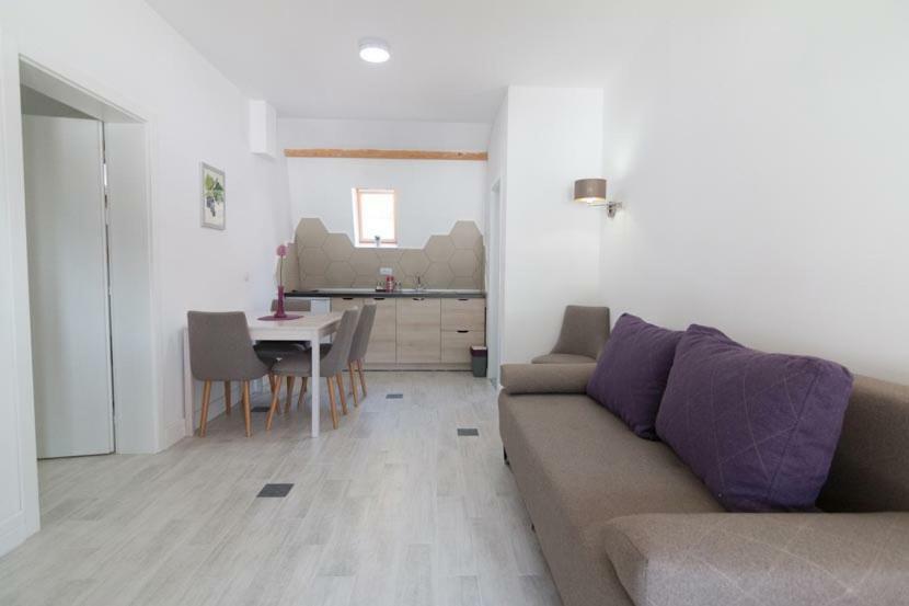 Apartmani Terase Konjska Reka Ngoại thất bức ảnh