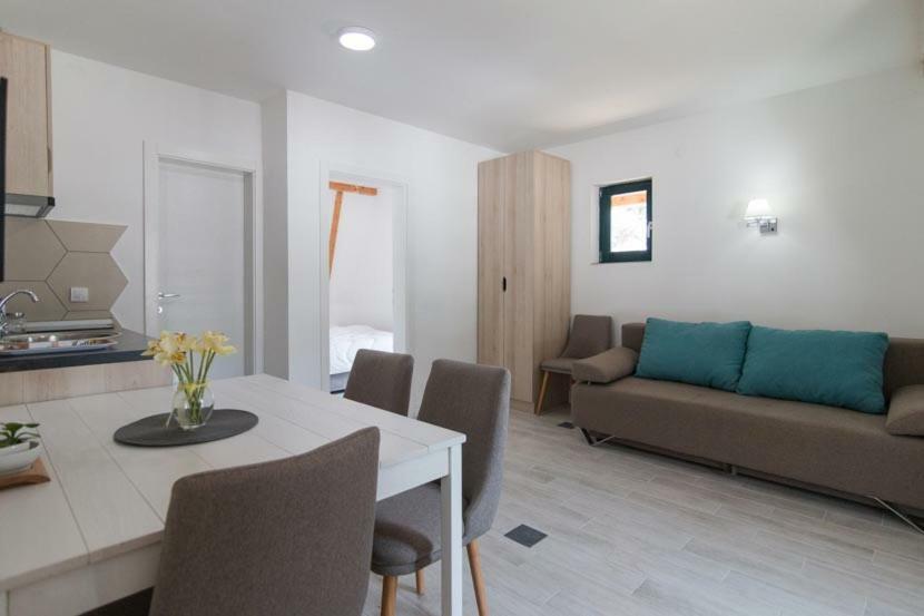Apartmani Terase Konjska Reka Ngoại thất bức ảnh